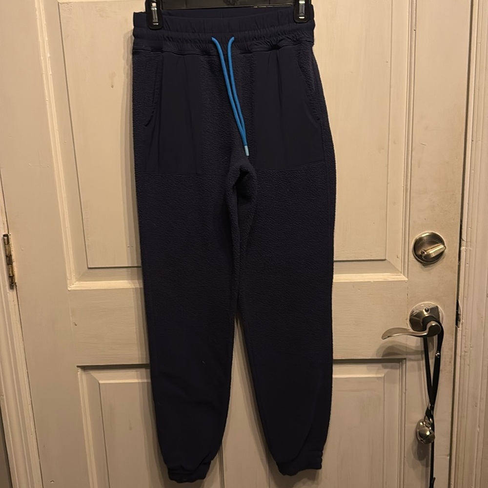 Abrazo Fleece Jogger Pants - Women's